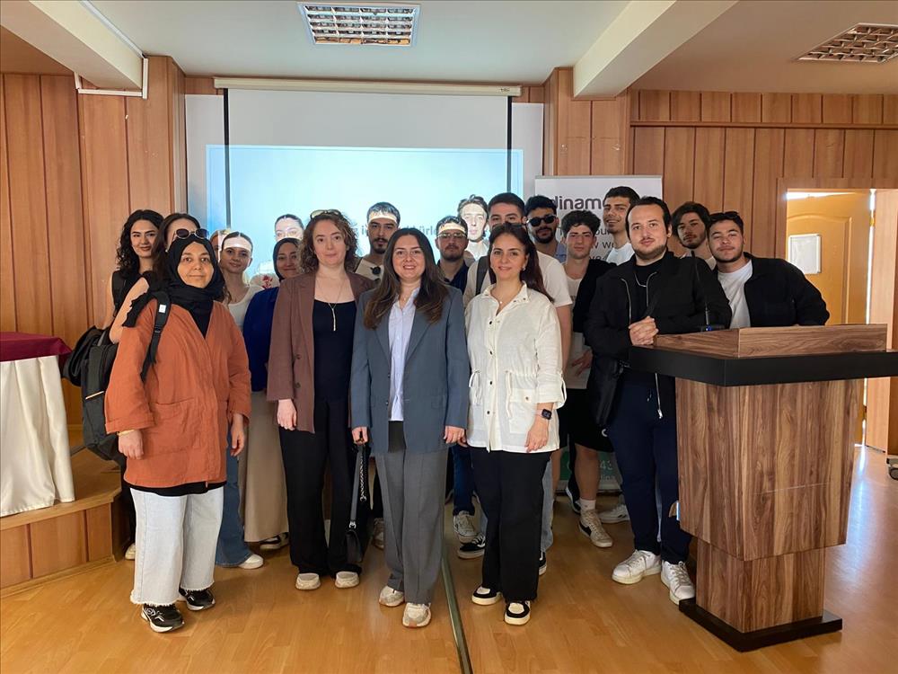 Birleşik Yazılım Yöneticisi Meltem Berkyez tarafından öğrencilerimize ERP süreçleri hakkında bilgi verildi